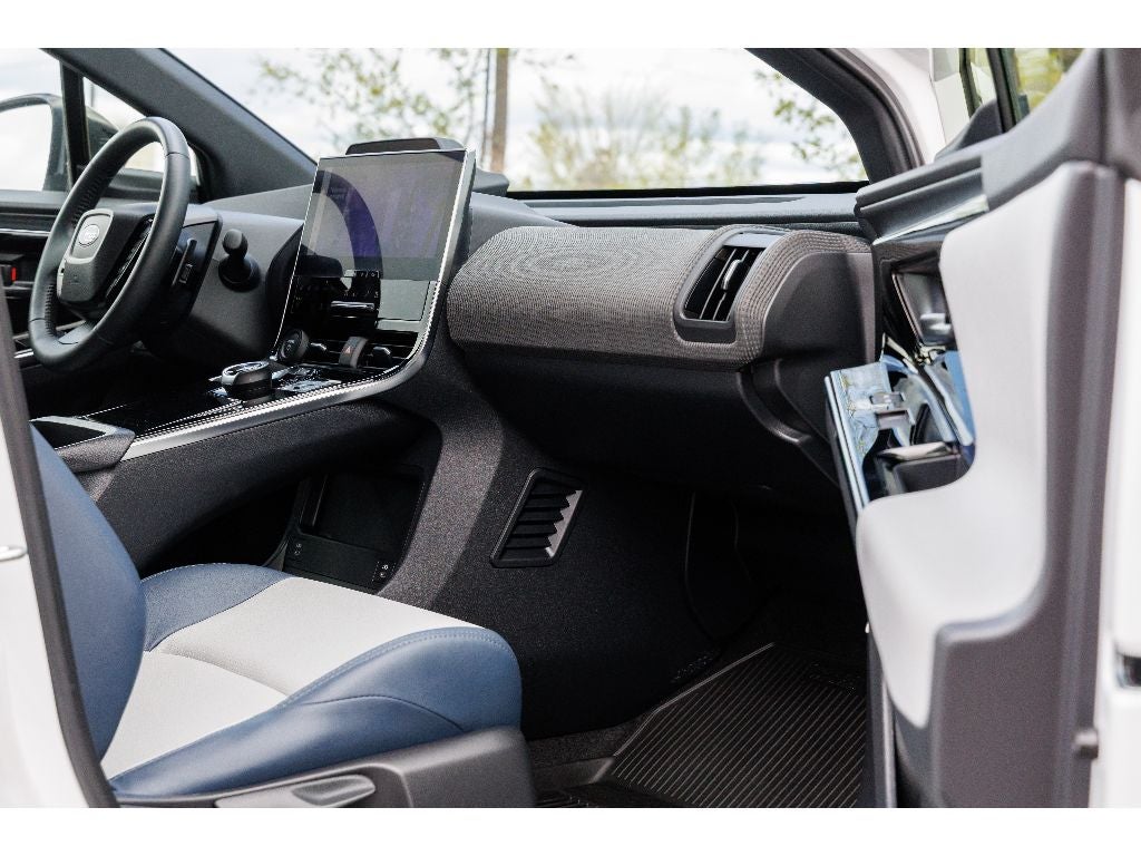 2023 Subaru Solterra Touring