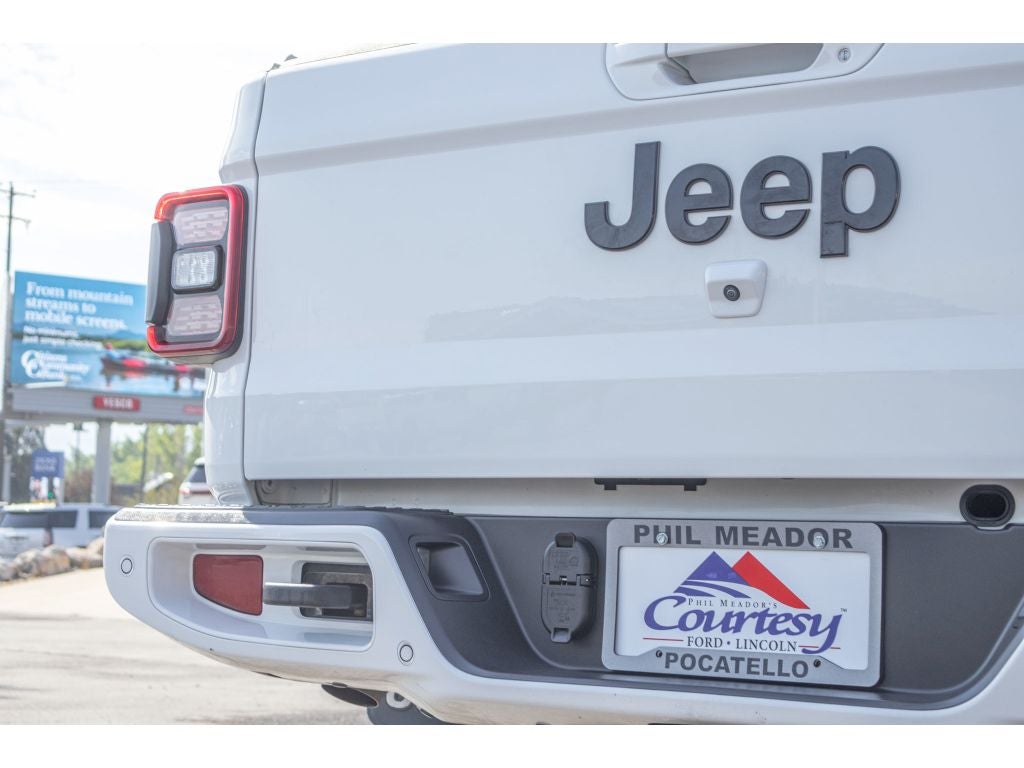 2021 Jeep Gladiator Overland