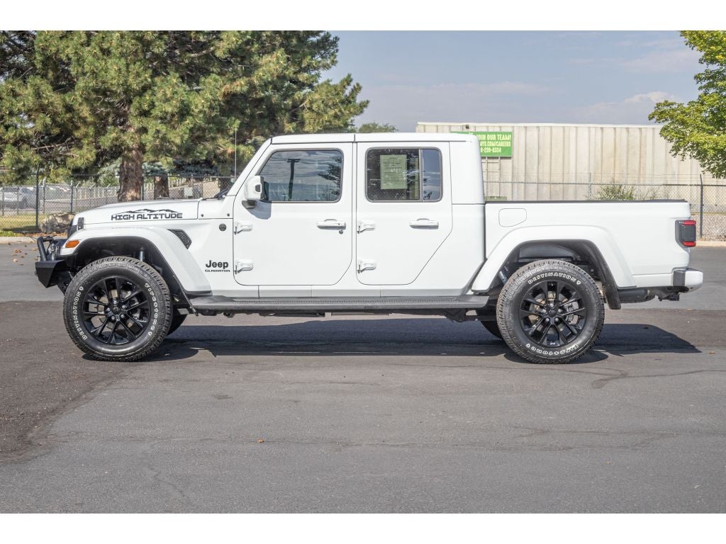 2021 Jeep Gladiator Overland