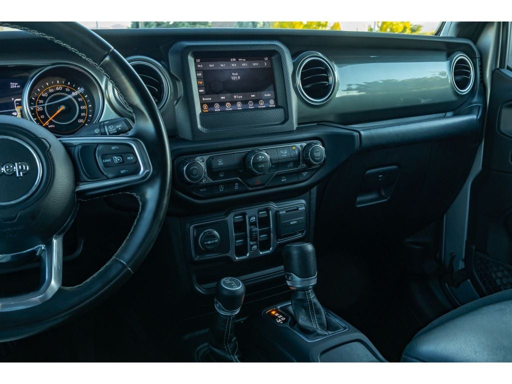 2020 Jeep Gladiator Overland