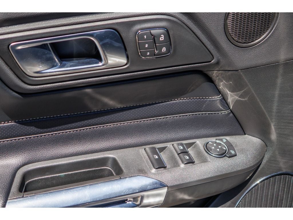 2020 Ford Mustang Premium Convertible