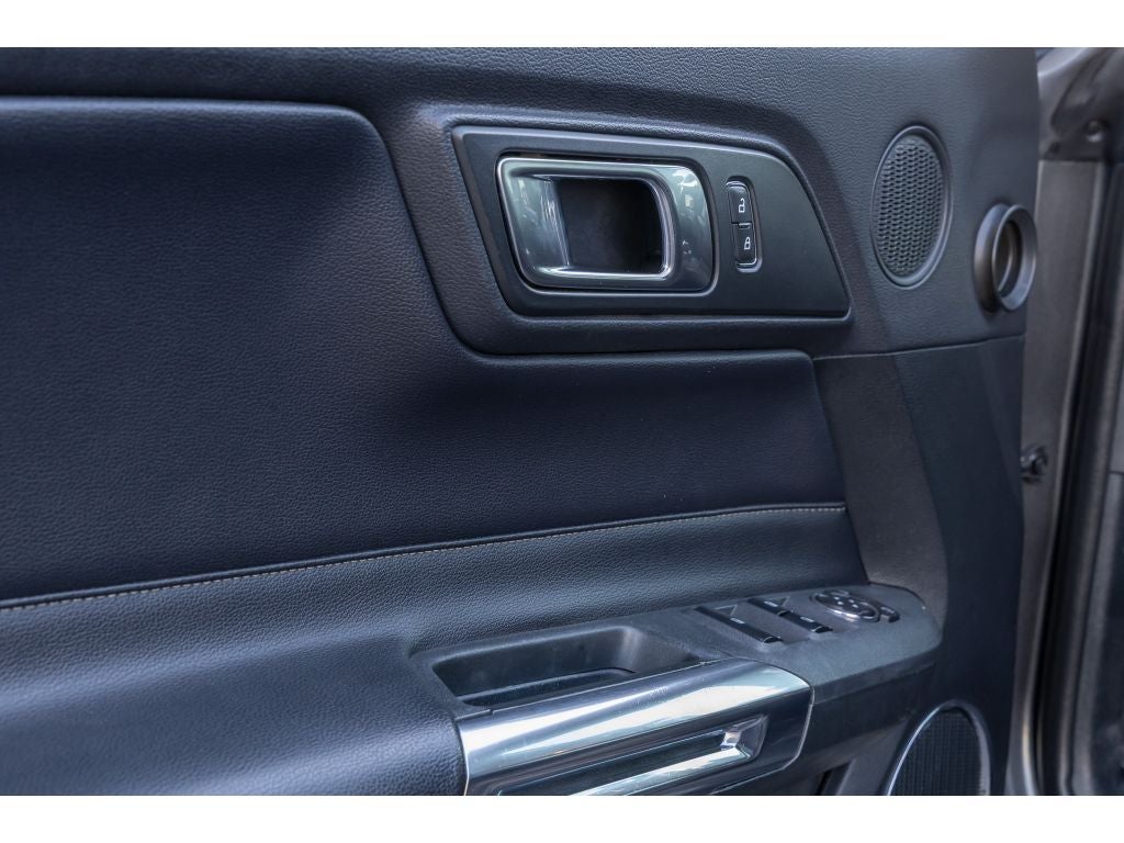 2020 Ford Mustang Convertible Premium