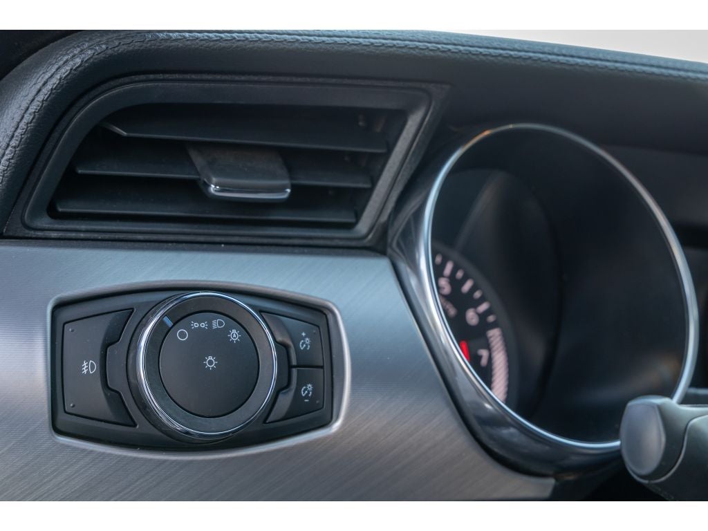 2020 Ford Mustang Convertible Premium