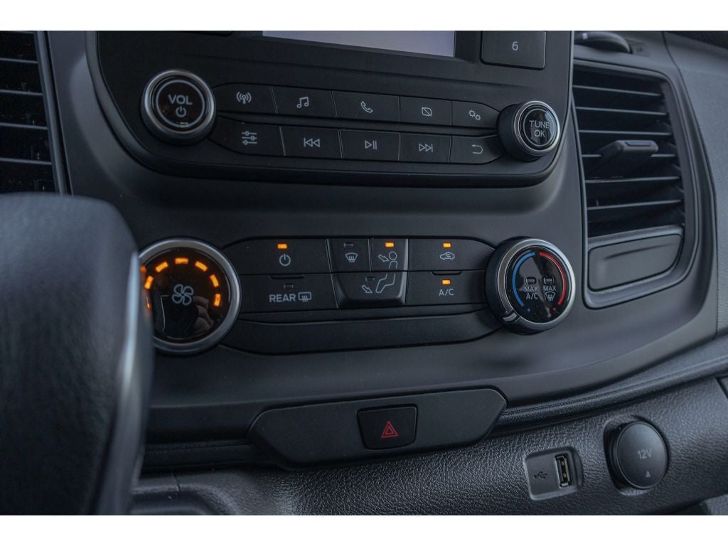 2025 Ford Transit Wagon XL