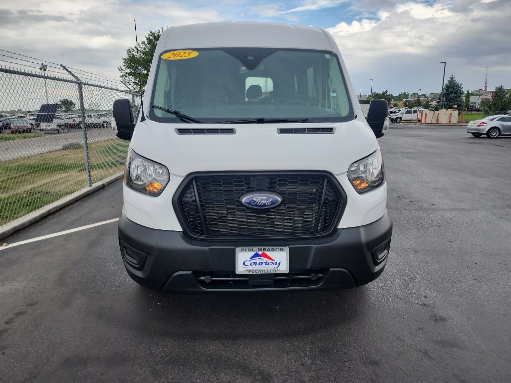2025 Ford Transit Wagon XL