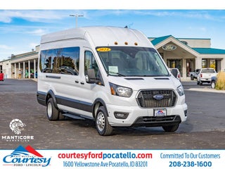2024 Ford Transit Wagon XLT