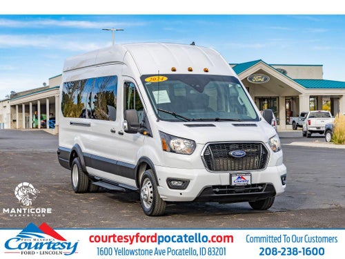 2024 Ford Transit Wagon XLT