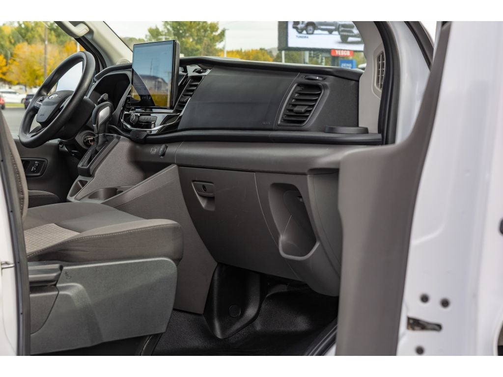 2024 Ford Transit Wagon XLT