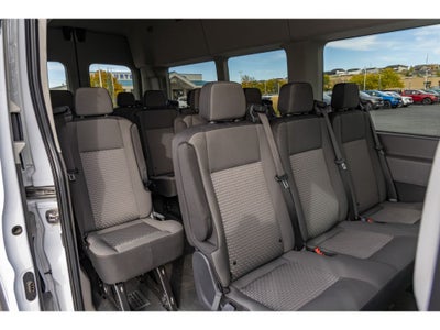 2024 Ford Transit Wagon XLT