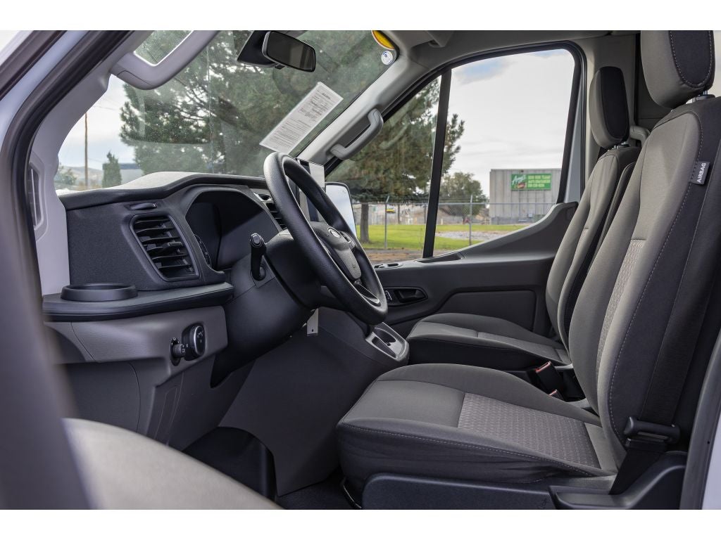 2024 Ford Transit Wagon XLT