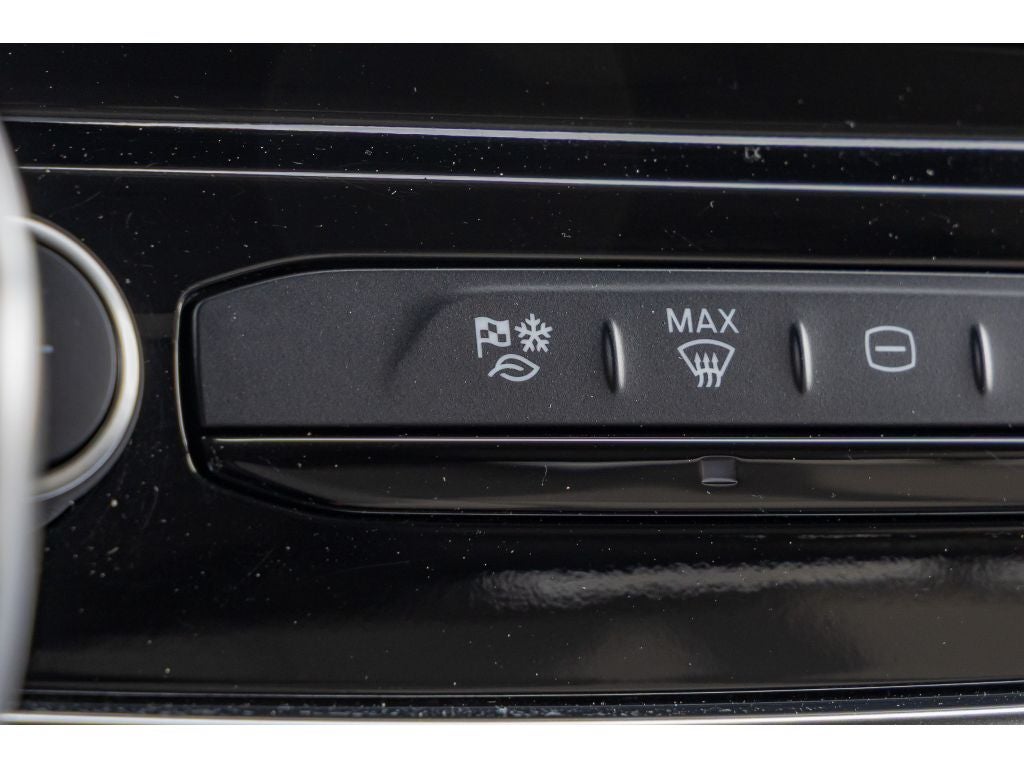 2024 Ford Transit Wagon XLT