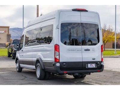 2024 Ford Transit Wagon XLT