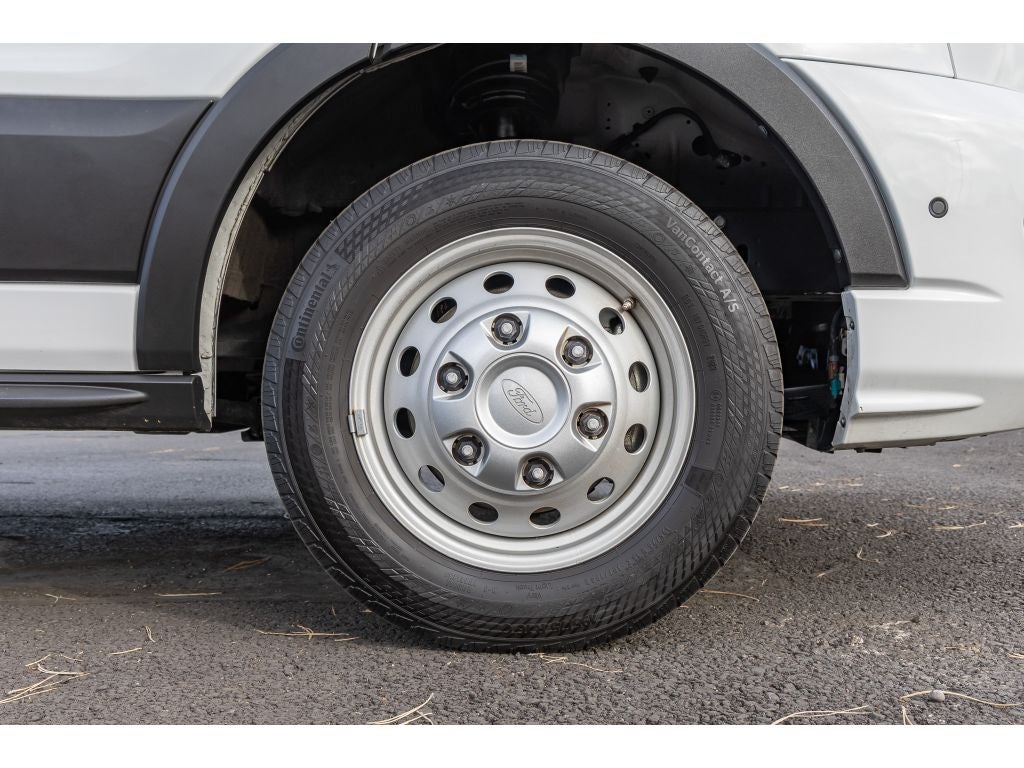 2024 Ford Transit Wagon XLT