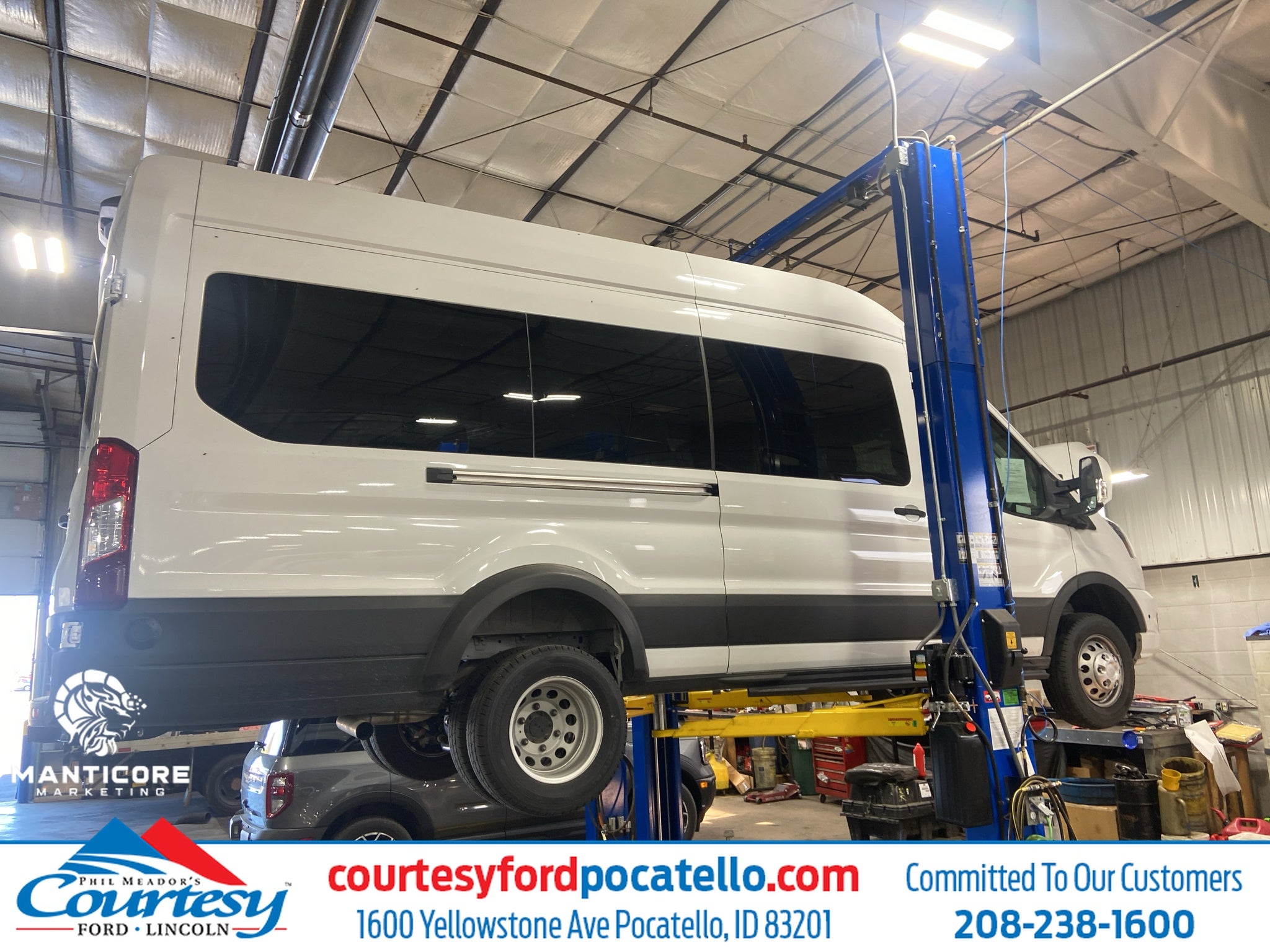 2026 Ford Transit Wagon XLT 3.5L ECOBOOST