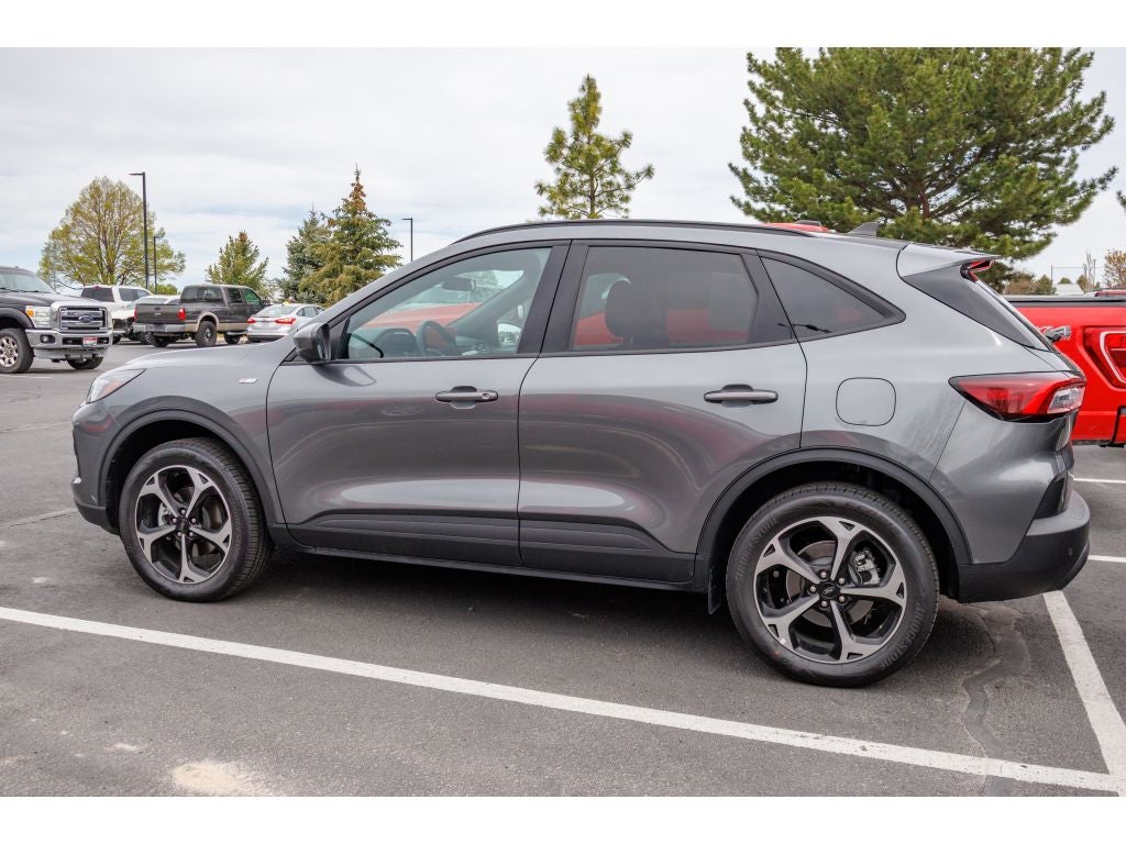 2025 Ford Escape ST Line Select