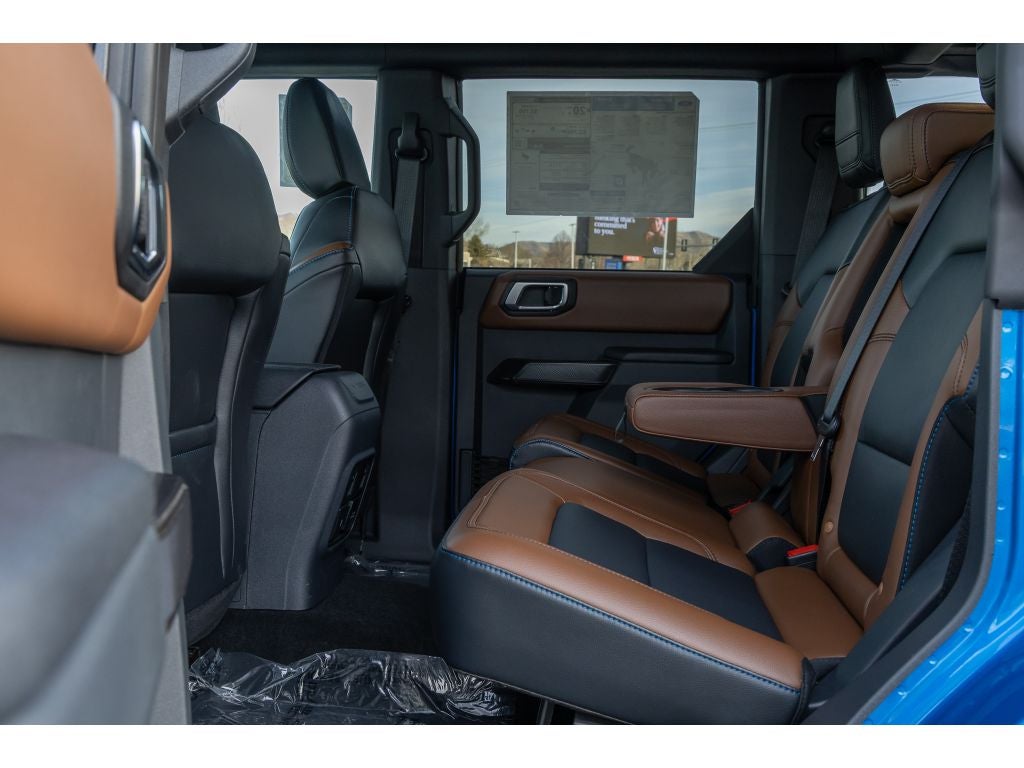 2024 Ford Bronco Outer Banks Luxury Package