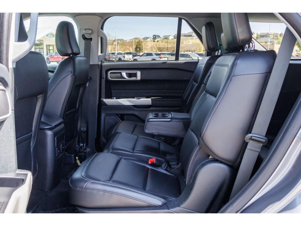 2024 Ford Explorer XLT 202A Package