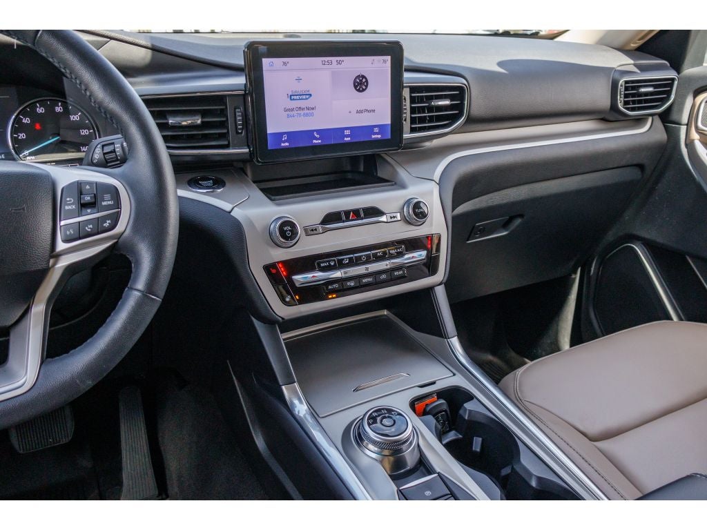 2024 Ford Explorer XLT