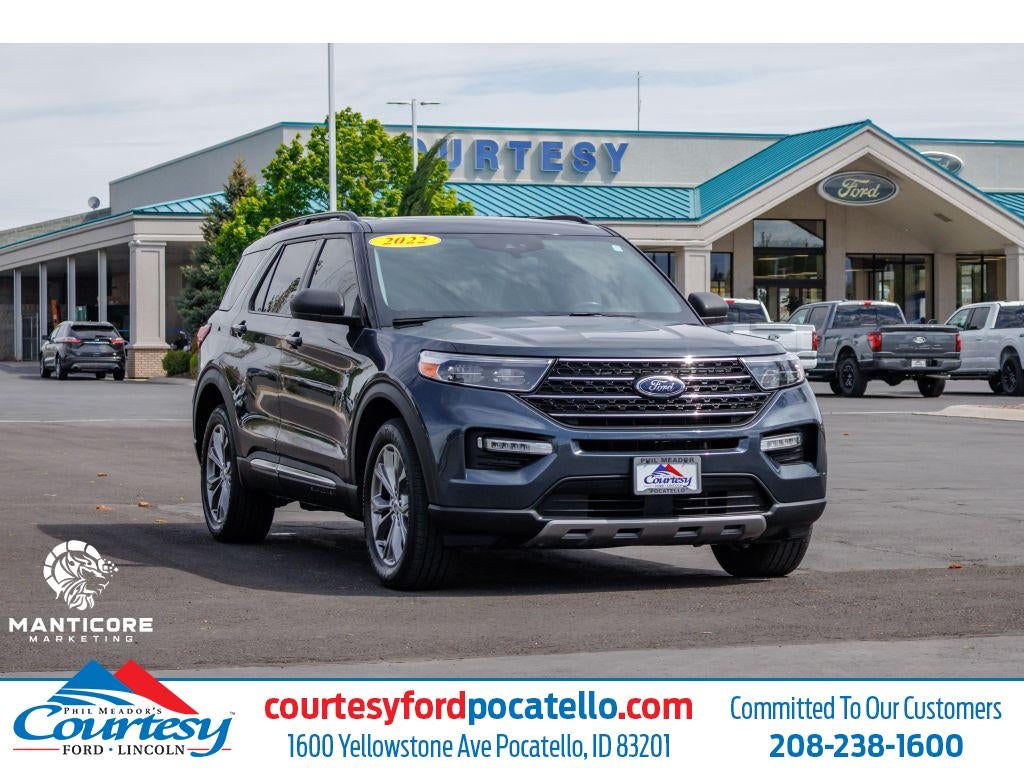 2022 Ford Explorer XLT 202A Package