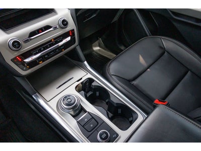 2022 Ford Explorer XLT 202A Package