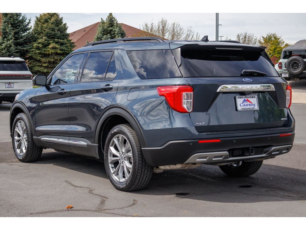 2022 Ford Explorer XLT 202A Package