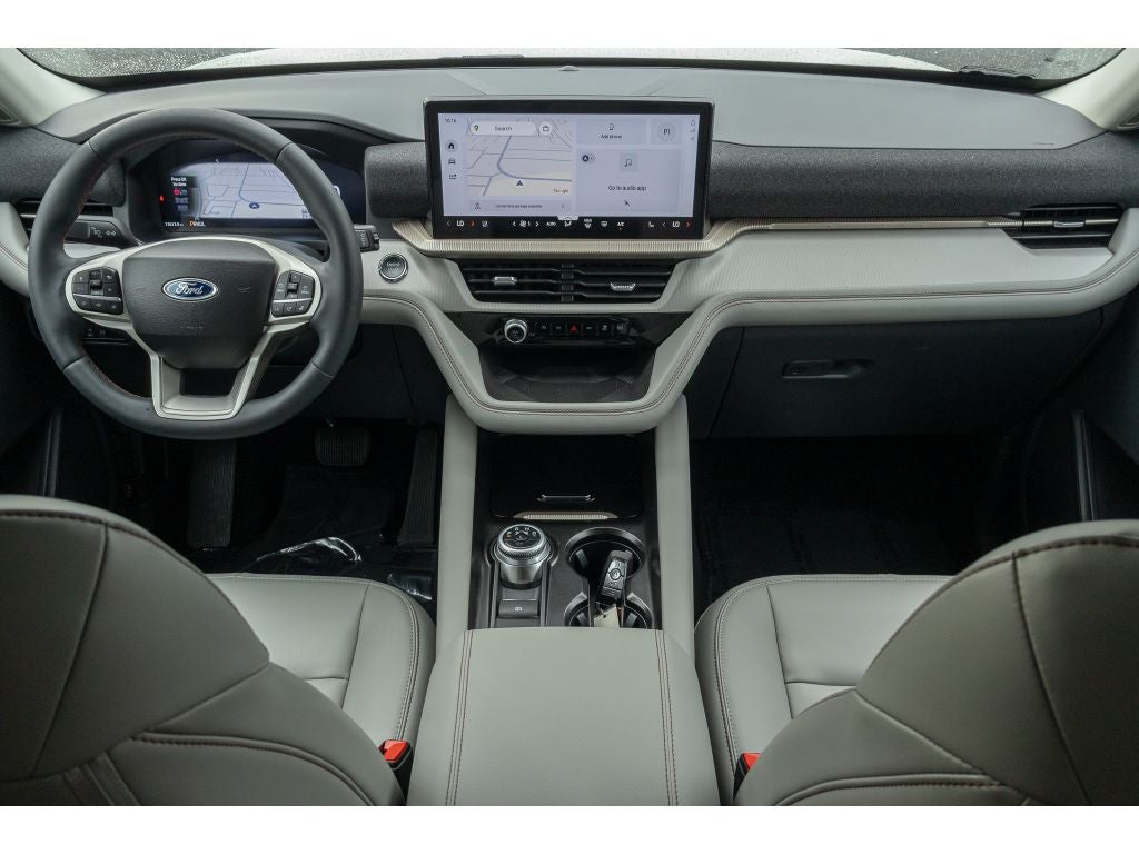 2025 Ford Explorer Active Comfort Package