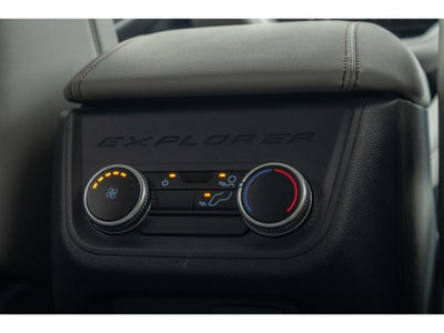 2025 Ford Explorer Active Comfort Package