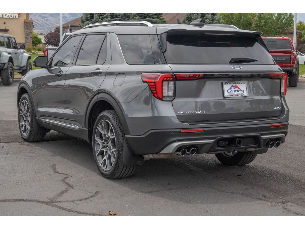2025 Ford Explorer Platinum