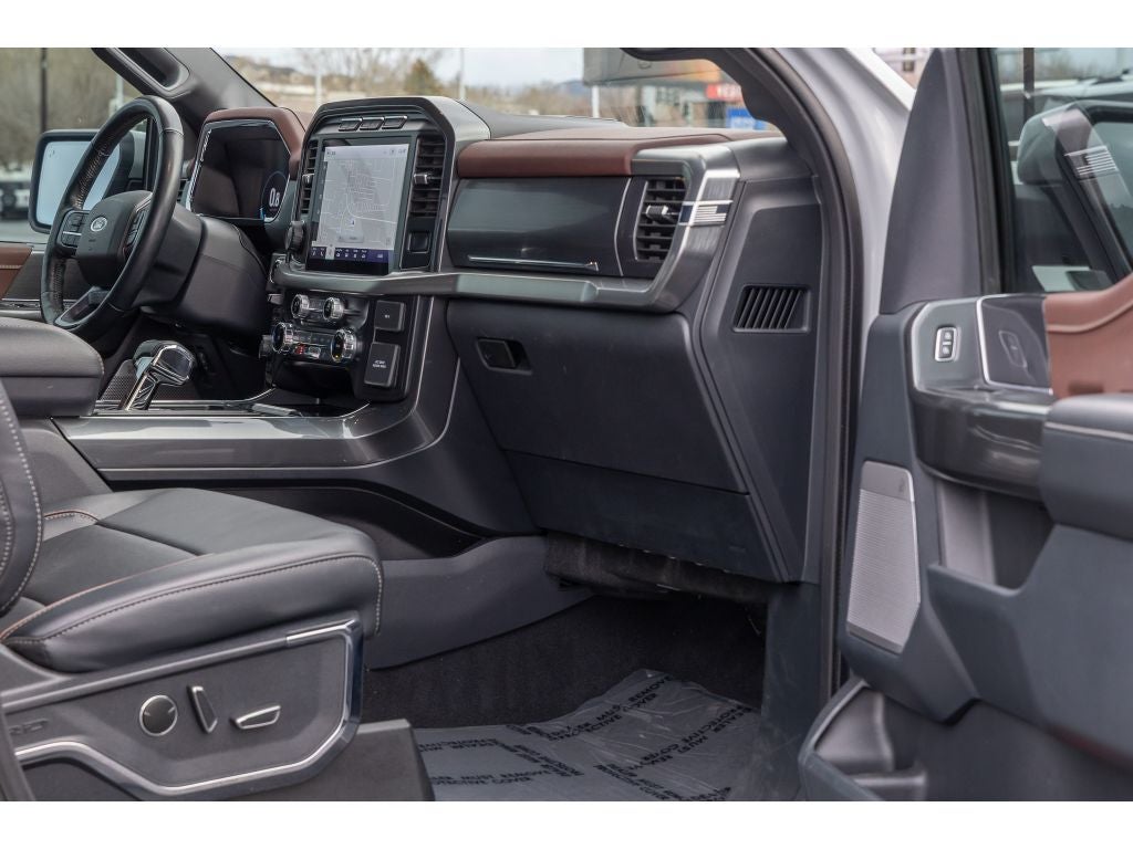 2023 Ford F-150 Lariat 5.0 liter V-8