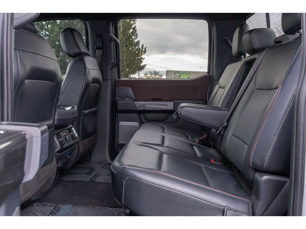 2023 Ford F-150 Lariat 5.0 liter V-8