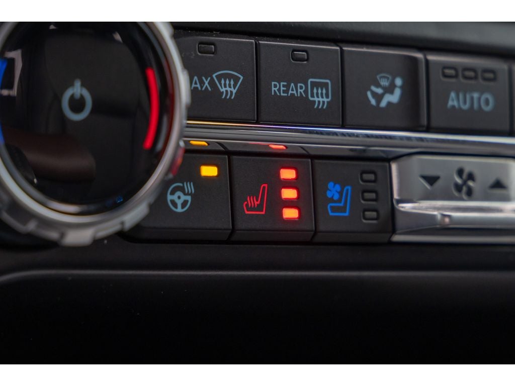 2023 Ford F-150 Lariat 5.0 liter V-8