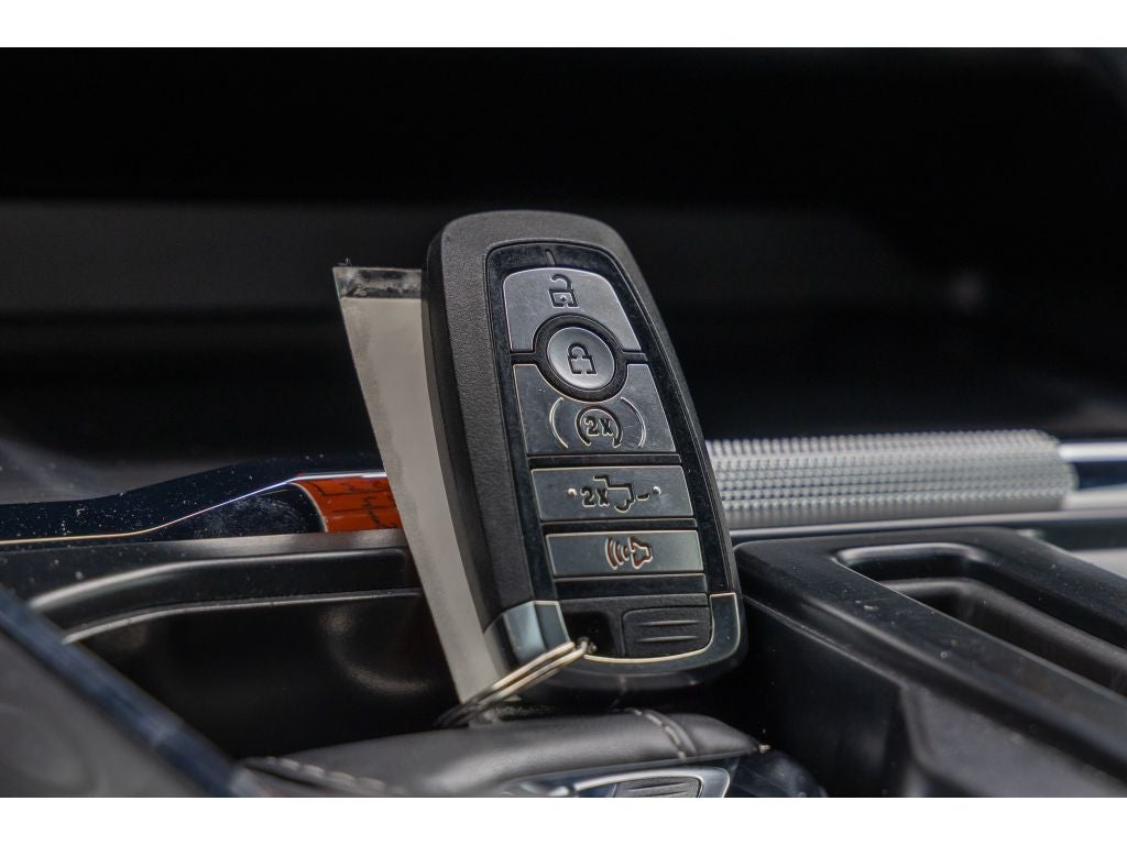 2023 Ford F-150 Lariat 5.0 liter V-8