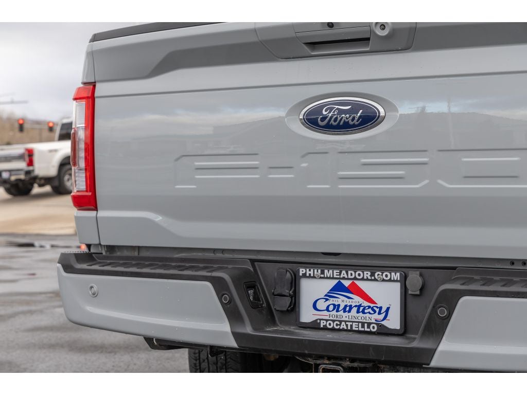 2023 Ford F-150 Lariat 5.0 liter V-8