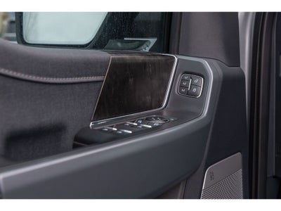 2023 Ford F-150 Lariat 5.0 liter V-8