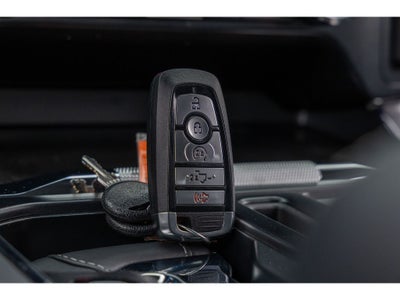 2023 Ford F-150 Lariat 5.0 liter V-8