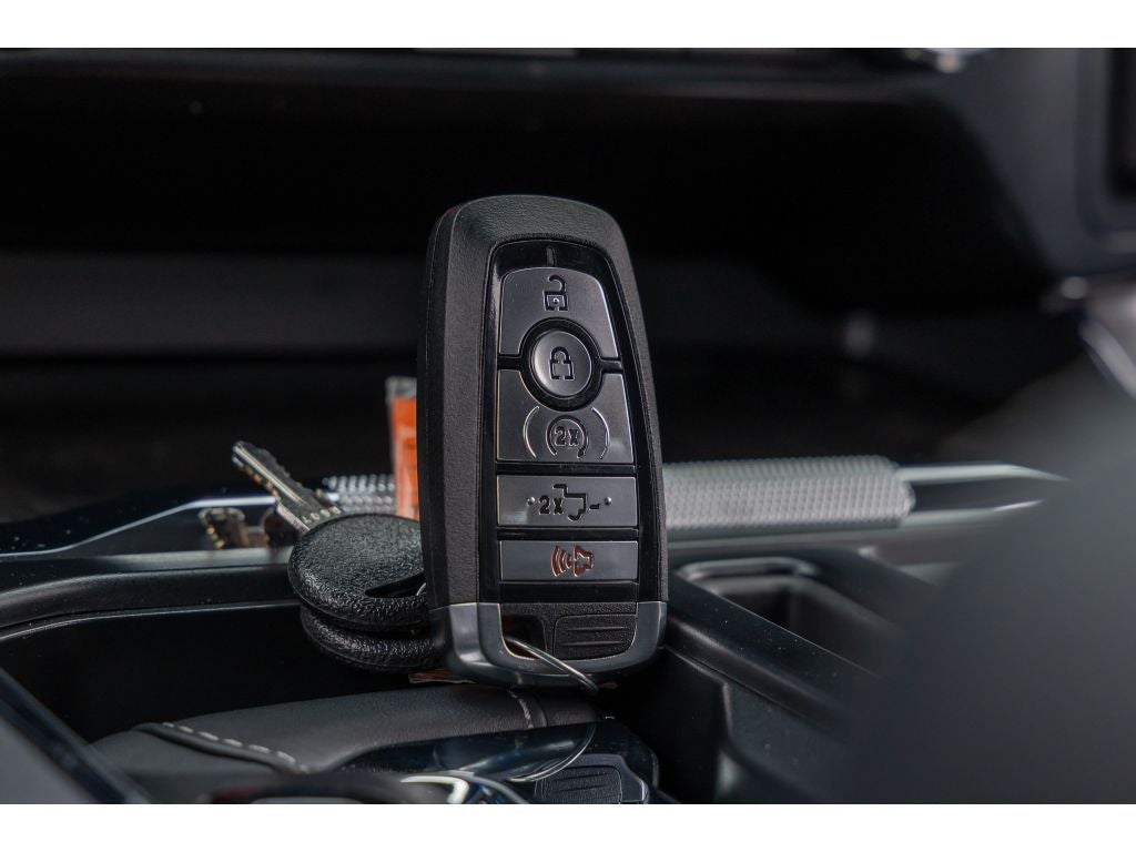 2023 Ford F-150 Lariat 5.0 liter V-8