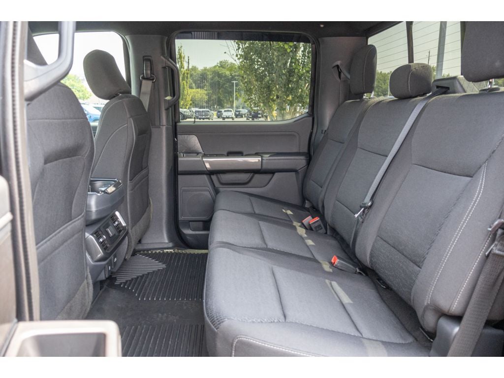 2023 Ford F-150 XLT 5.0 Liter V-8