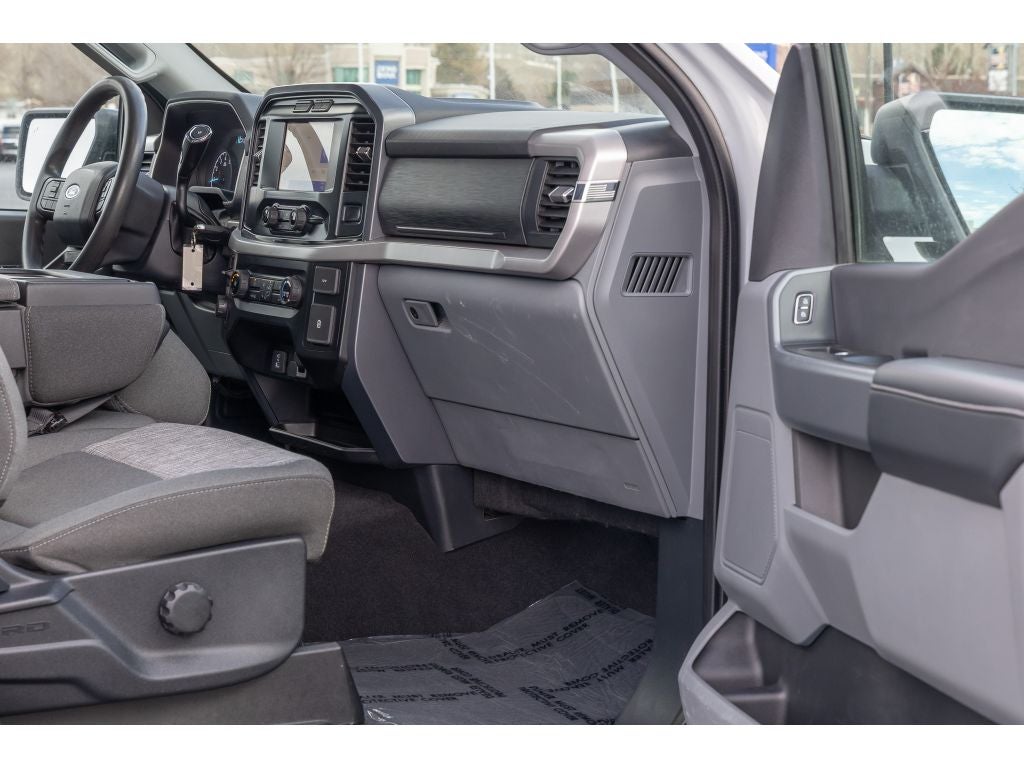 2023 Ford F-150 XLT 5.0 Liter V-8