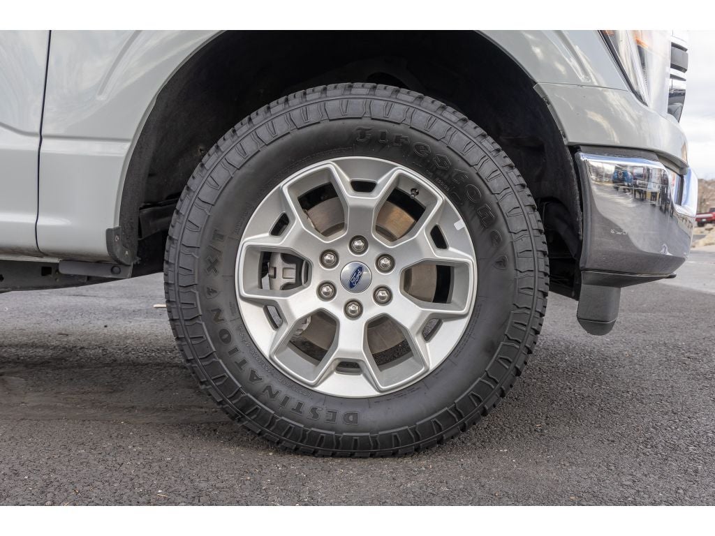 2023 Ford F-150 XLT 5.0 Liter V-8