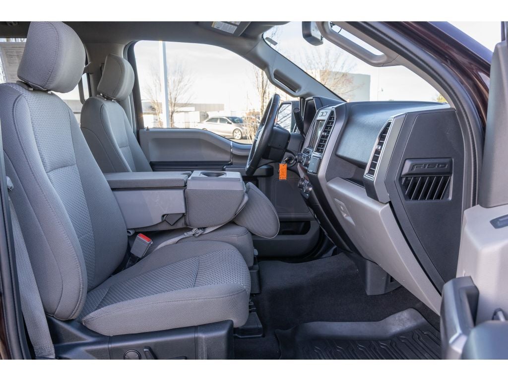 2020 Ford F-150 XLT 5.0 Liter V-8