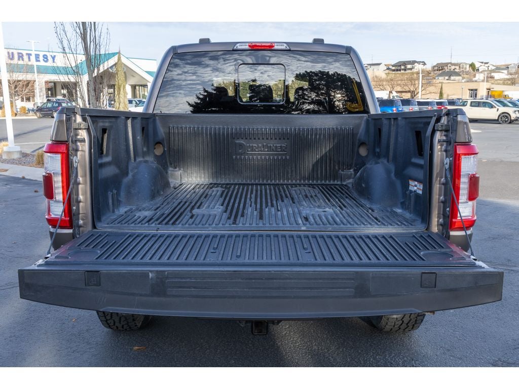 2023 Ford F-150 Lariat 5.0 liter V-8