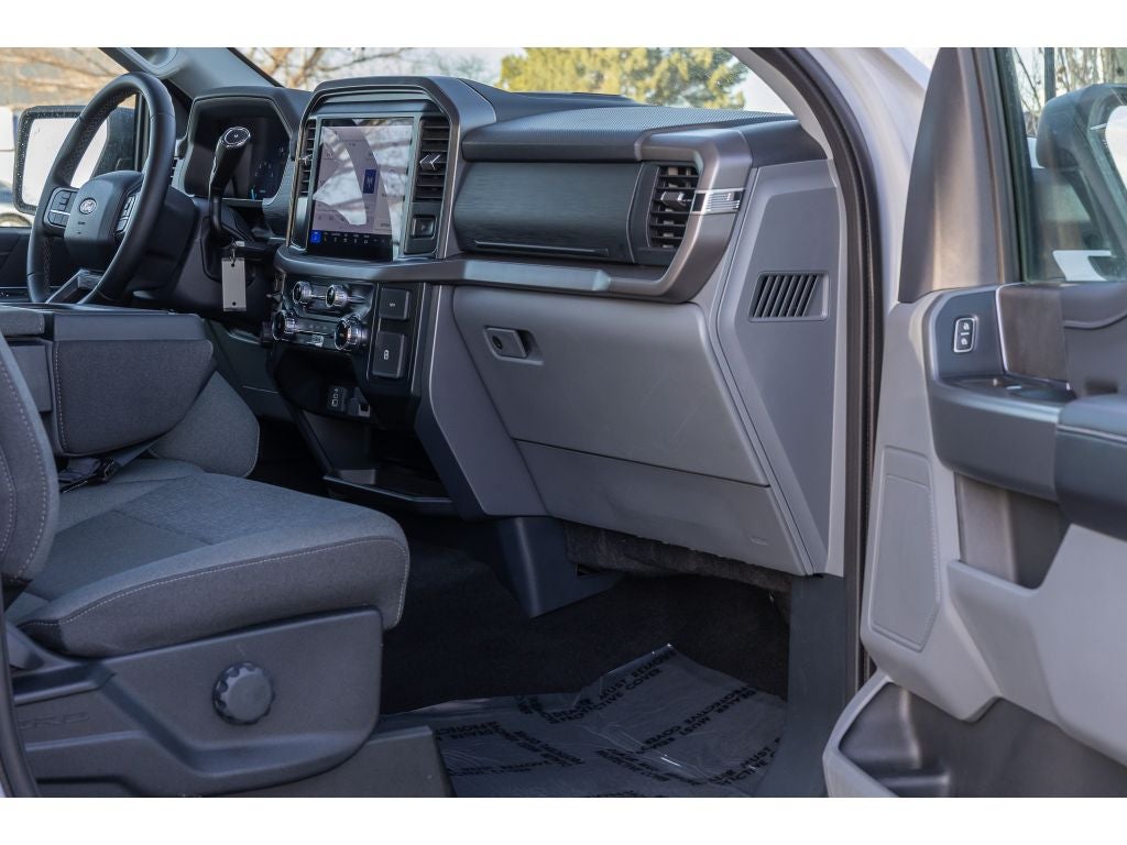 2025 Ford F-150 XLT 5.0 Liter V-8