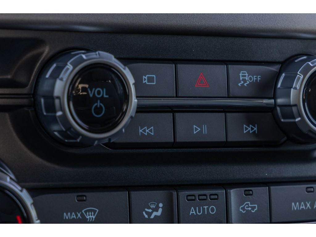 2025 Ford F-150 XLT 5.0 Liter V-8