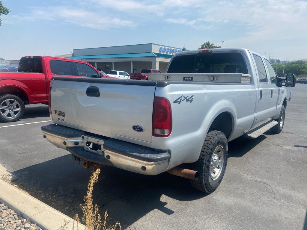 2004 Ford F-250 Base