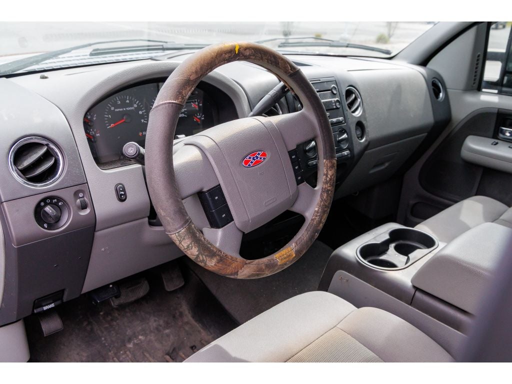 2005 Ford F-150 XLT