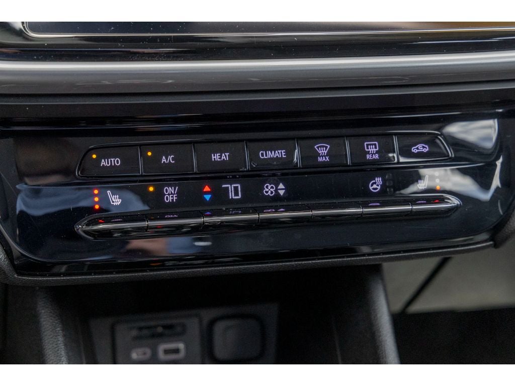 2023 Chevrolet Bolt EUV EUV LT