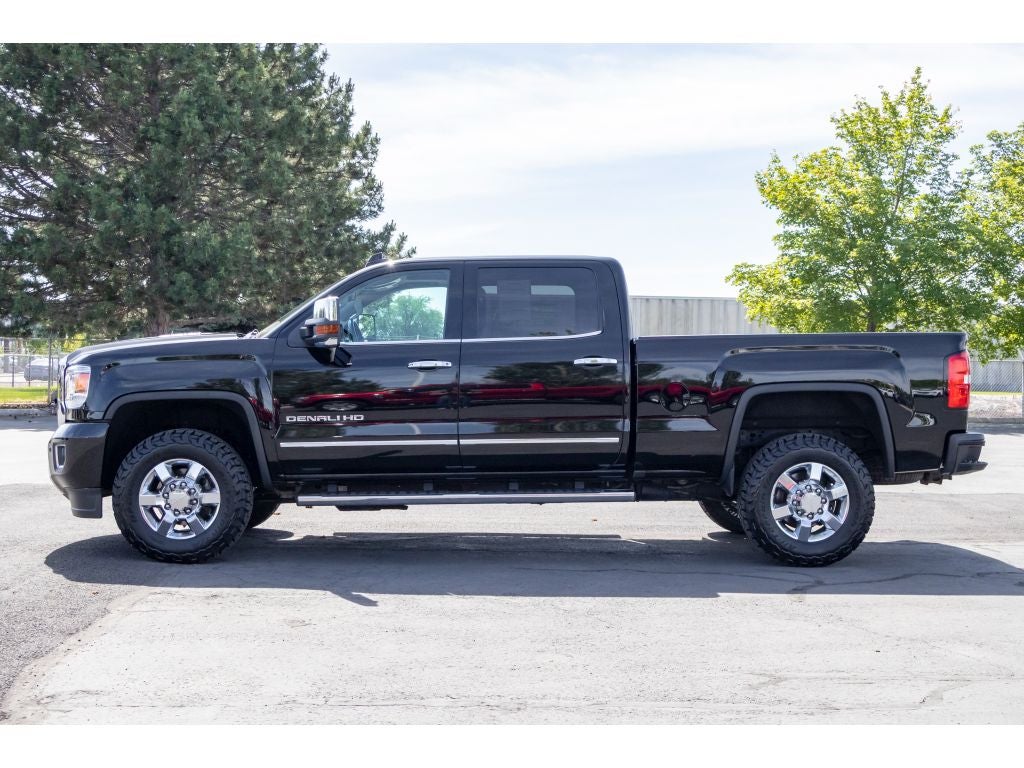 2016 GMC Sierra Denali