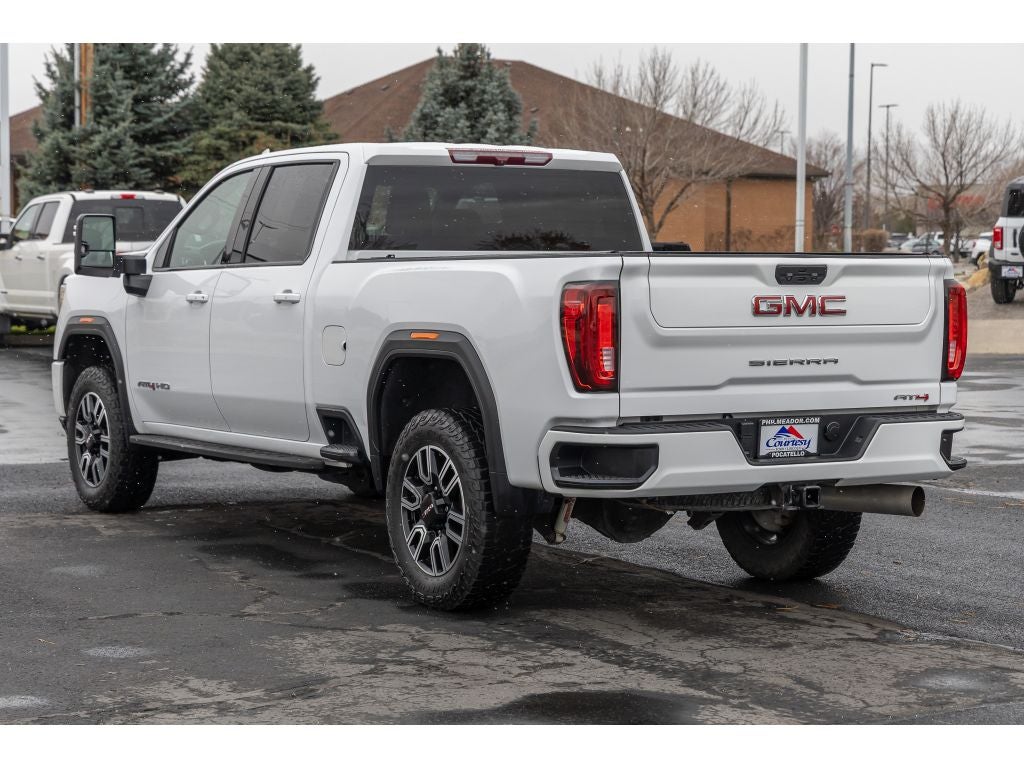 2022 GMC Sierra AT4