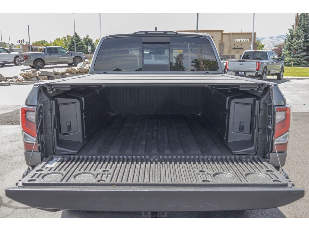 2023 Nissan Titan Platinum Reserve 4x4