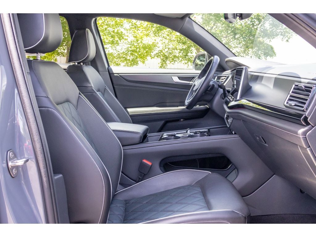 2024 Volkswagen Atlas Cross Sport SEL Premium R-Line 4Motion